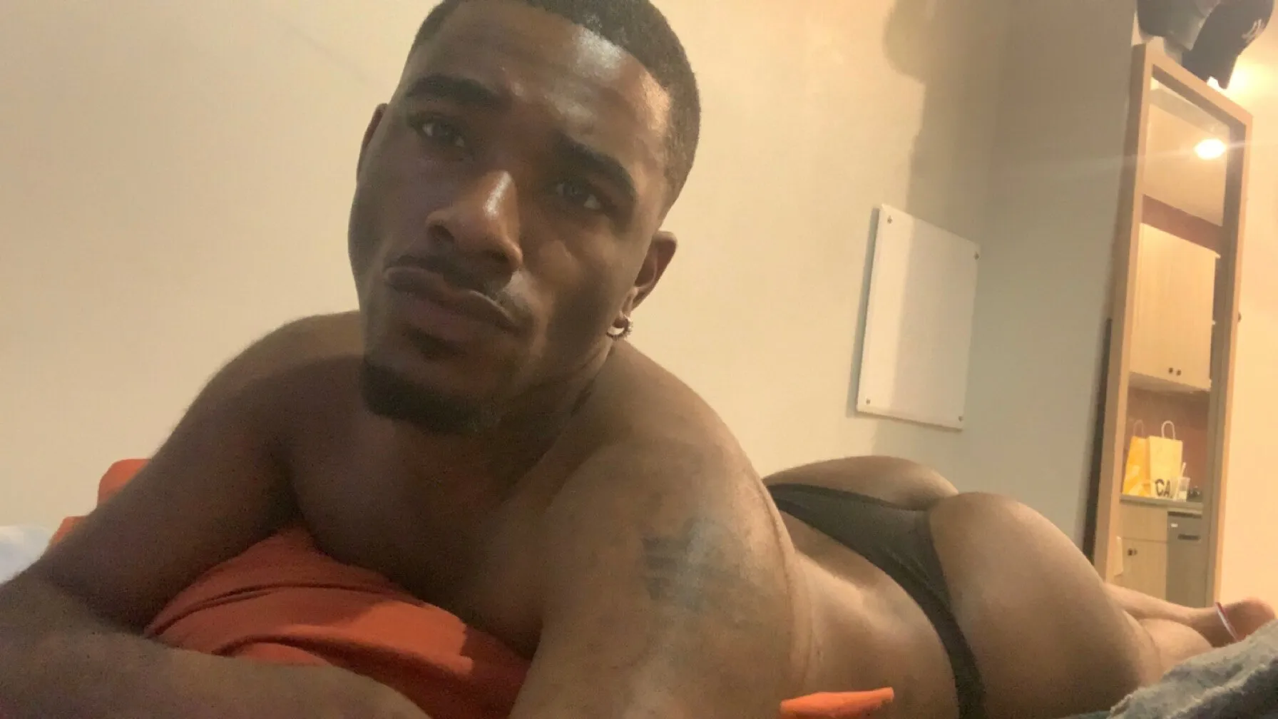 BLVCKHOTTIE - SOLO OnlyFans header