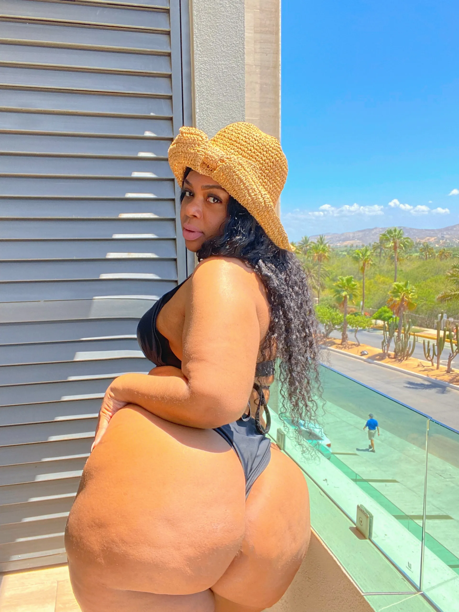 Craving Curves OnlyFans header