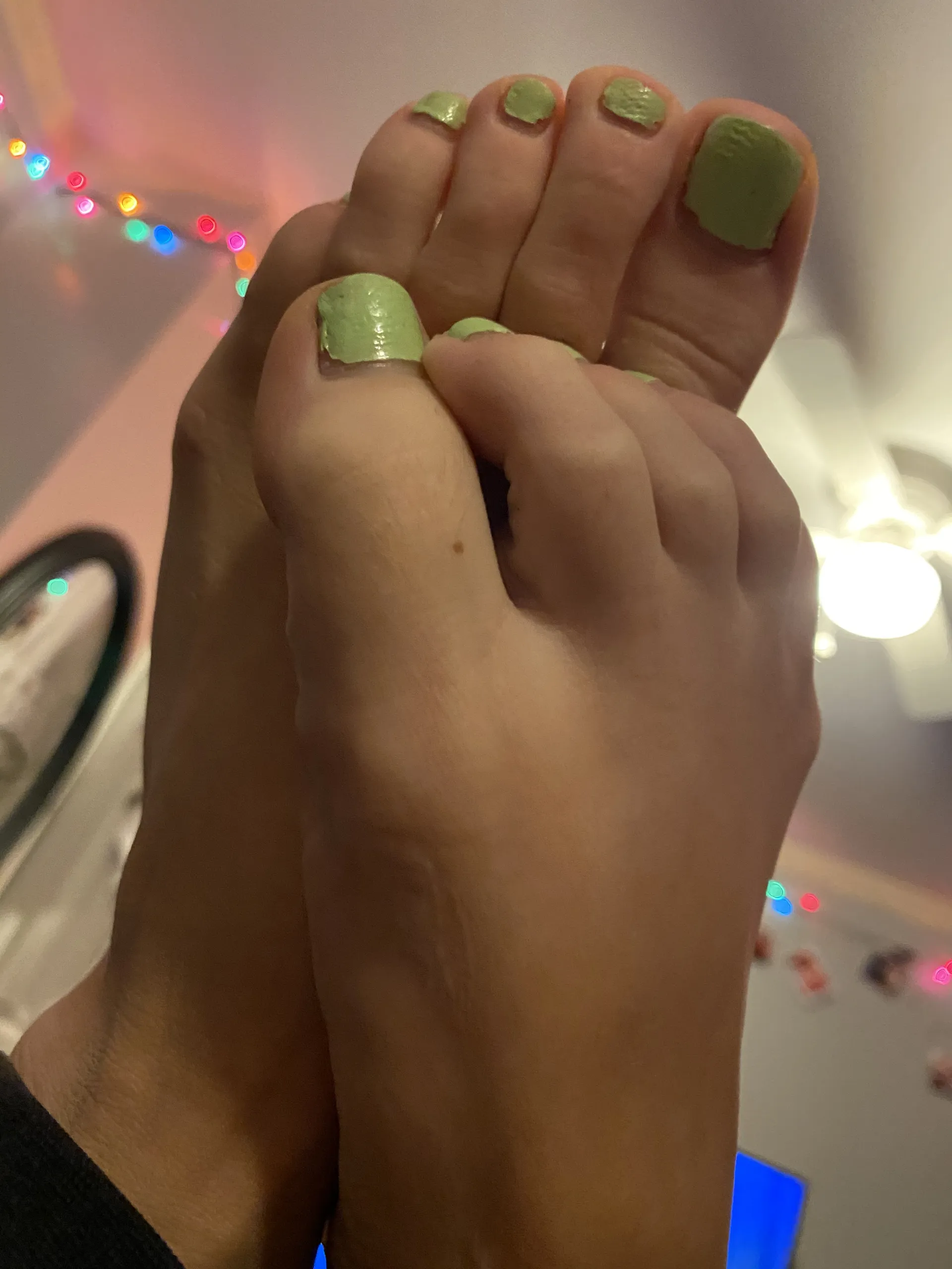 Bombasstoes OnlyFans header