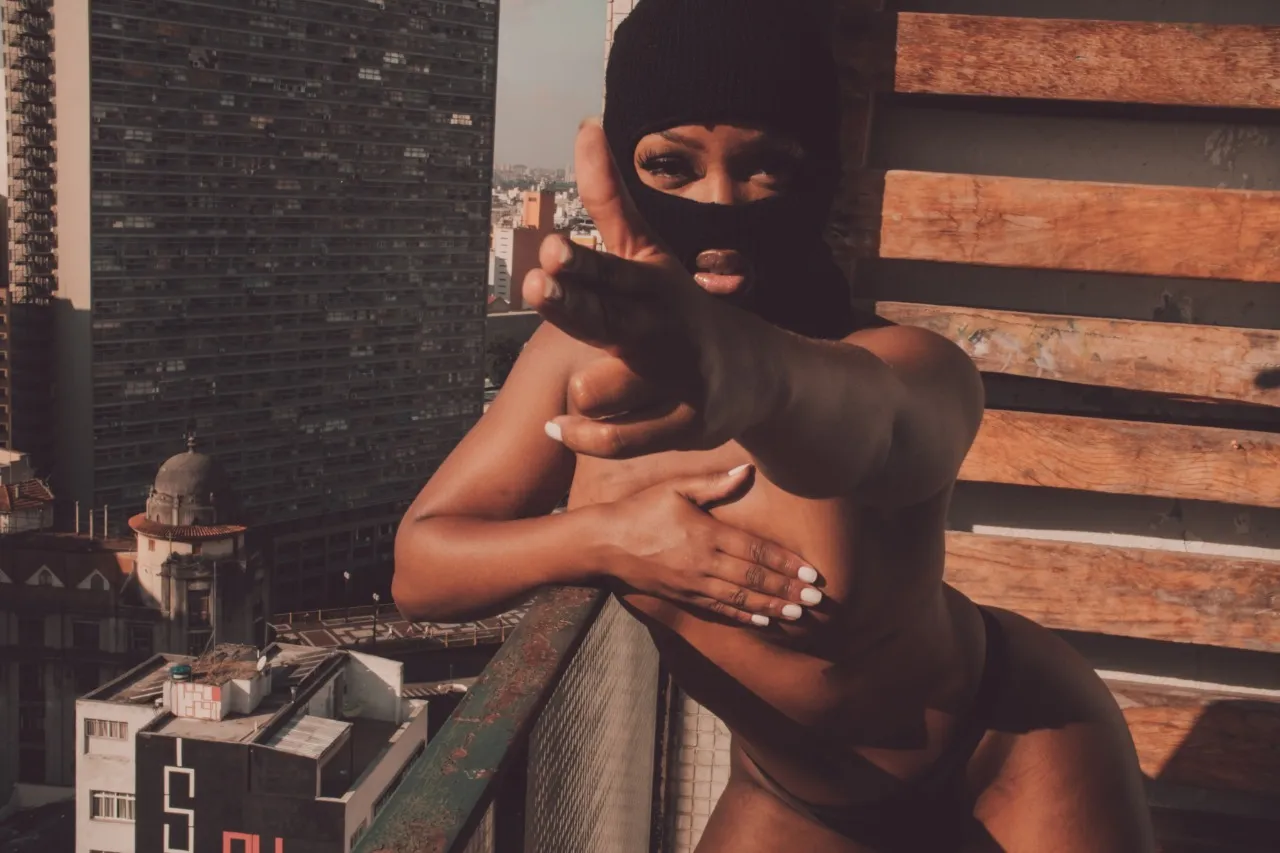 Bombom OnlyFans header