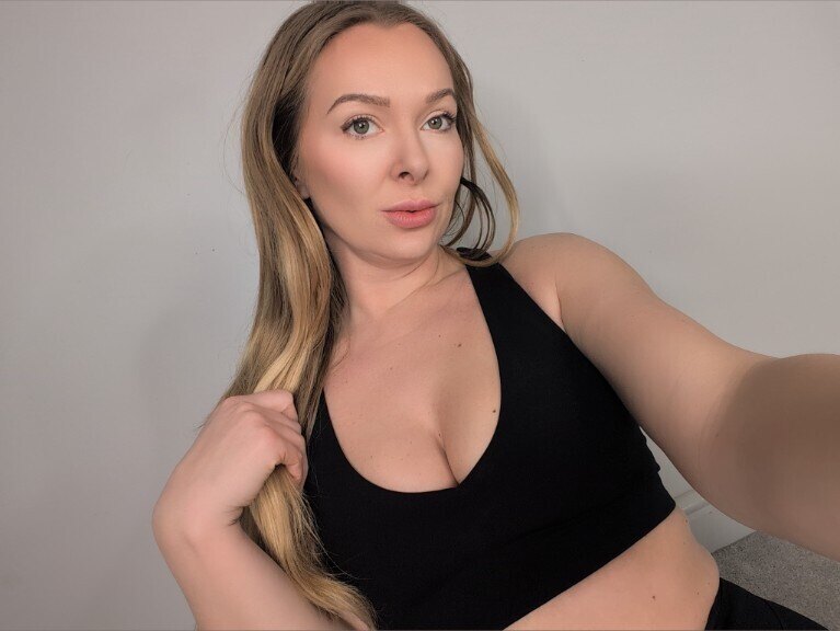 Brea Rose 💗 OnlyFans