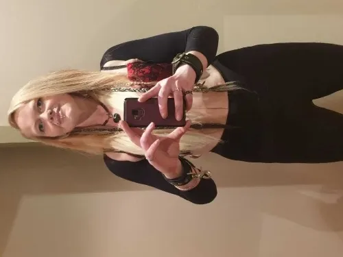 Brêahzélbúb Kúñdã OnlyFans header