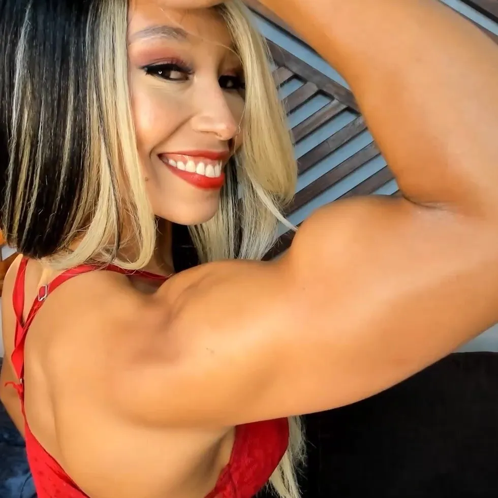 Brenda Biceps