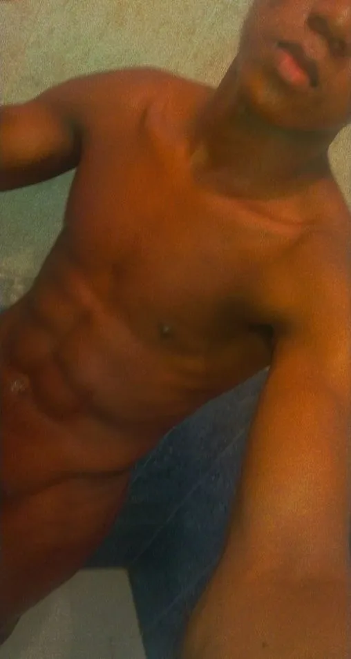 bronw king OnlyFans header