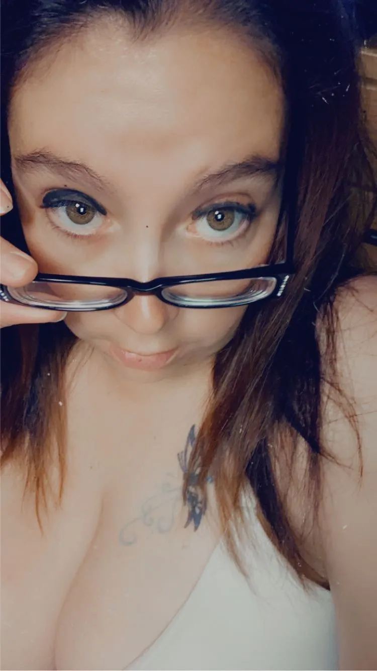 Brown eyes OnlyFans header