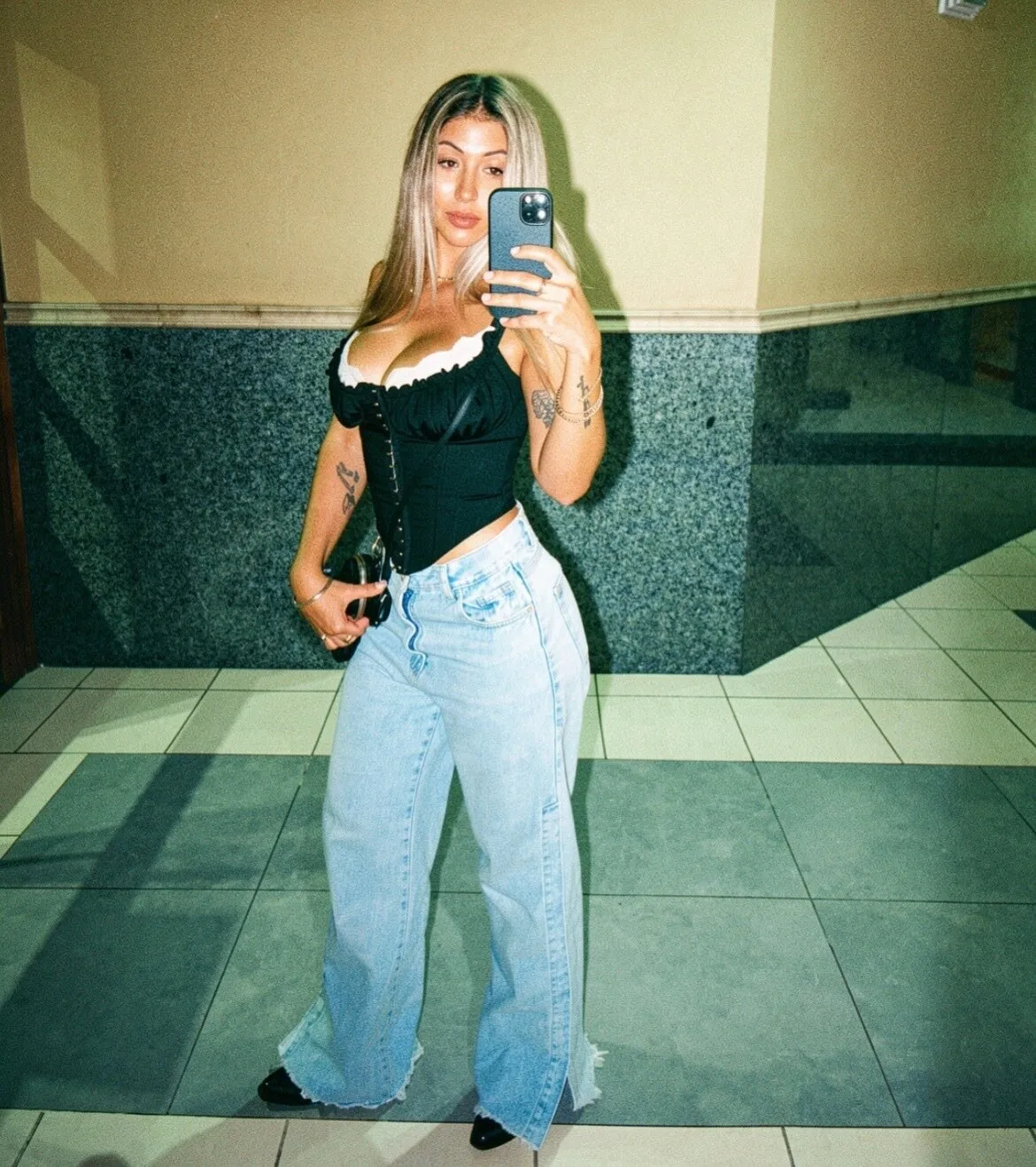 Mía Zambrano OnlyFans