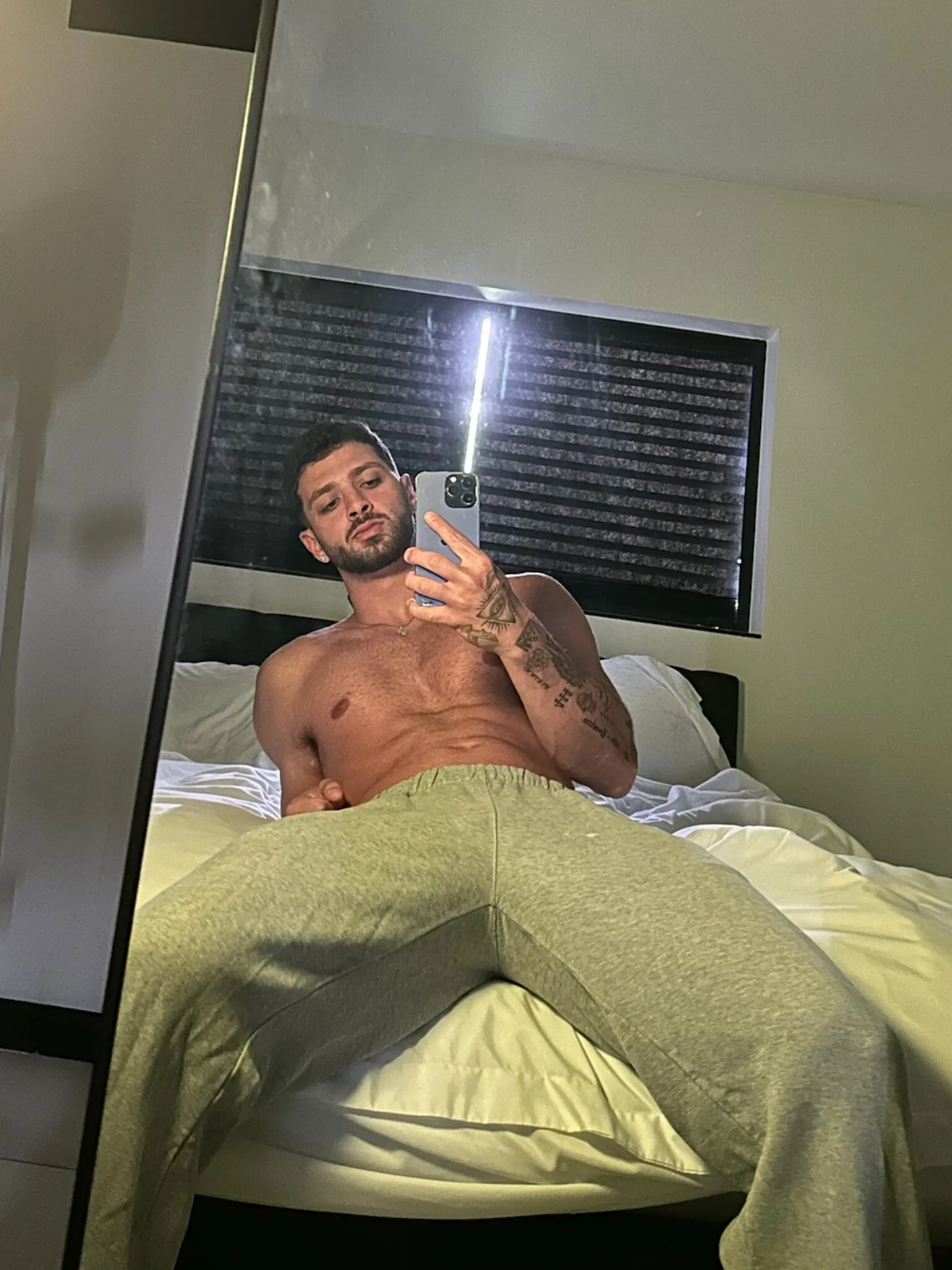 BteasingTV OnlyFans header