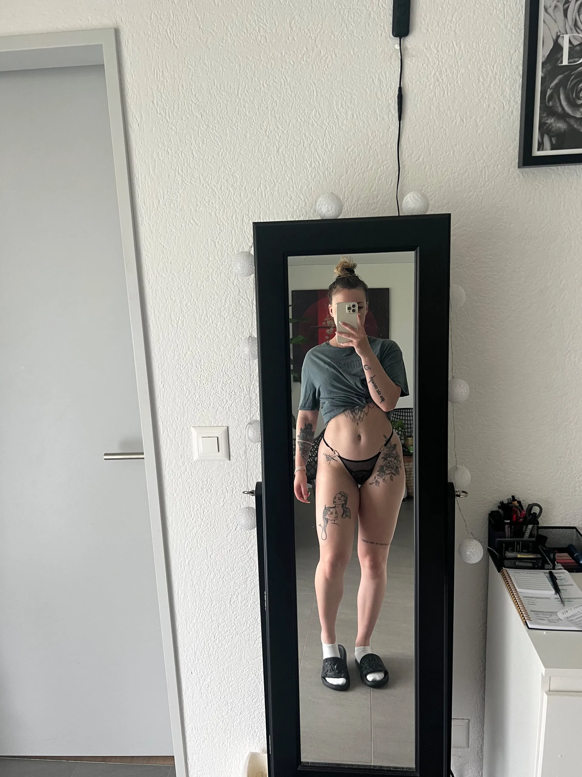 𝐌𝐫𝐬.𝐔𝐧𝐤𝐧𝐨𝐰𝐧 OnlyFans header