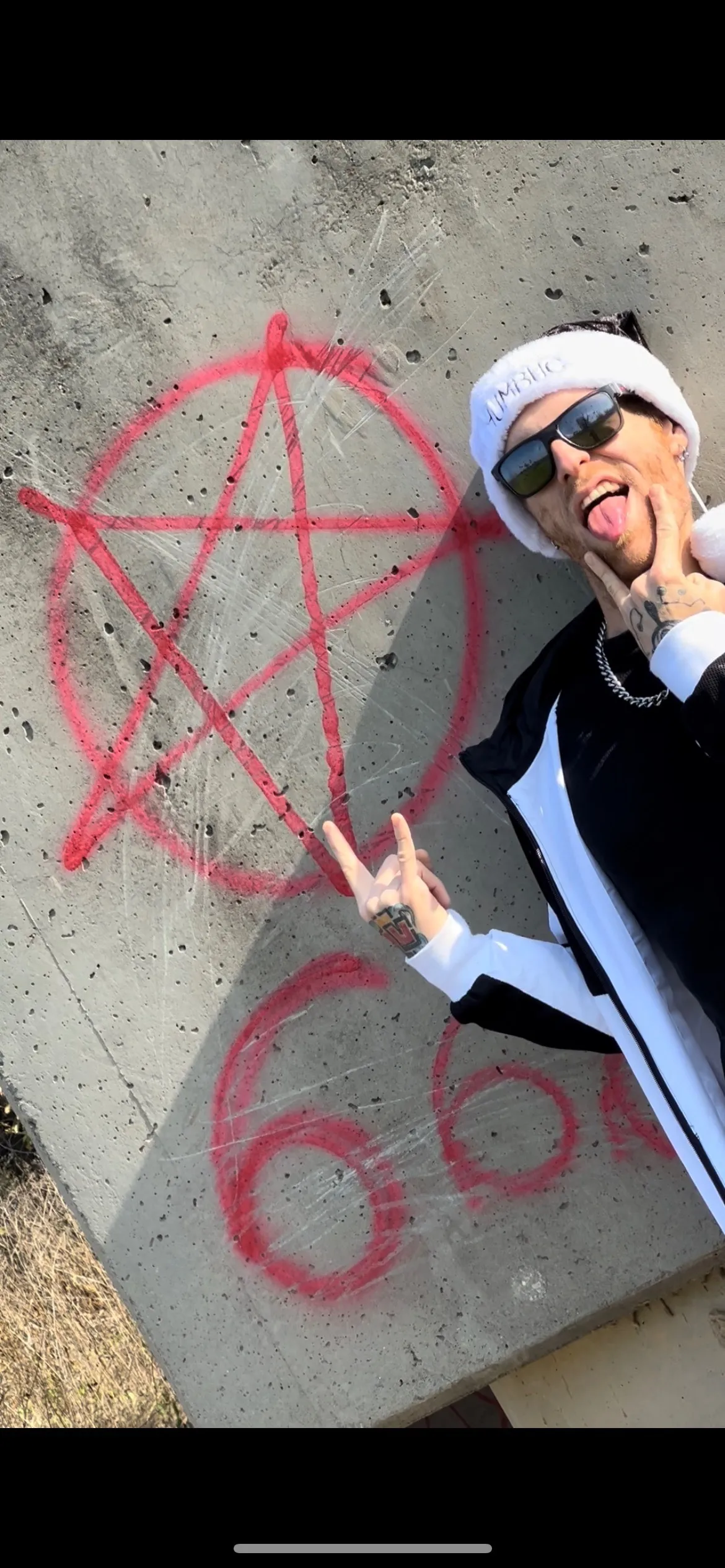 Bug-is-Hung OnlyFans header