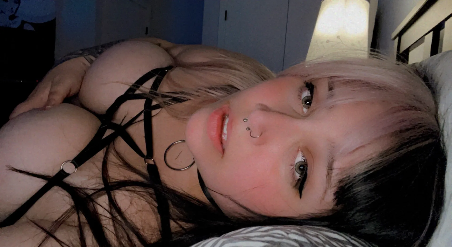 Anna OnlyFans header