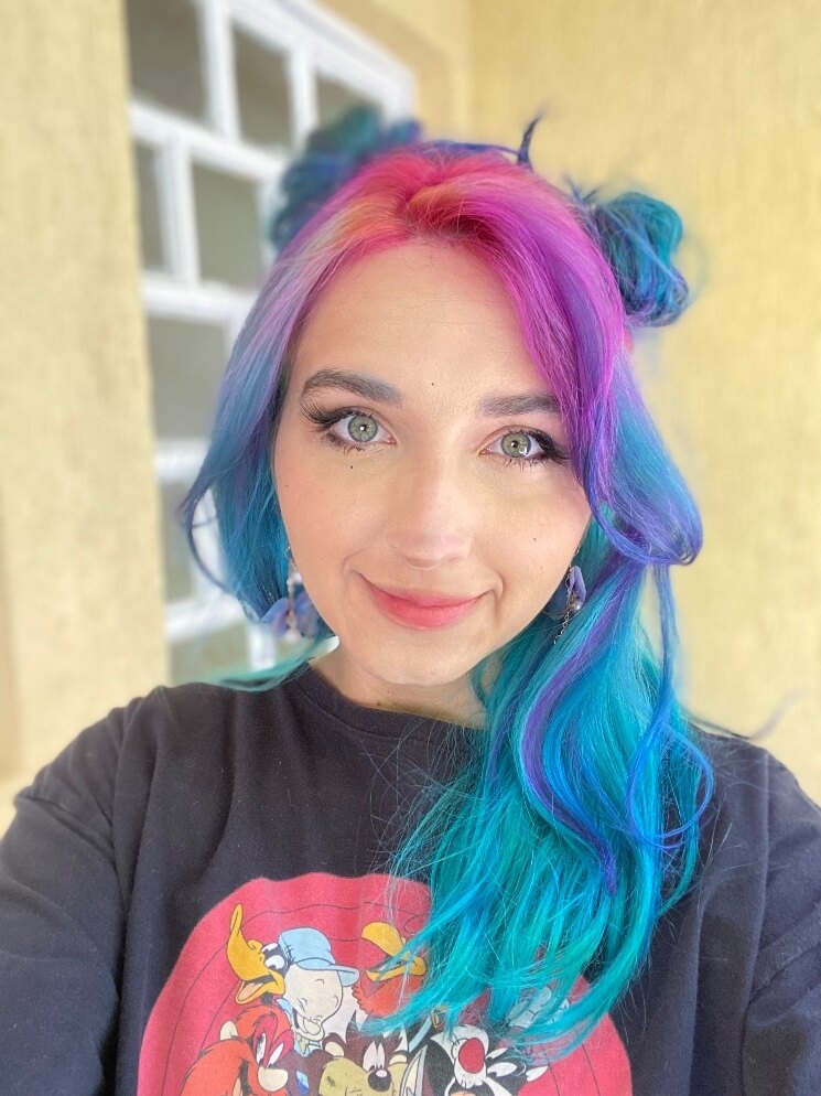 Alice 🌟 💦  Streams every friday ❣️