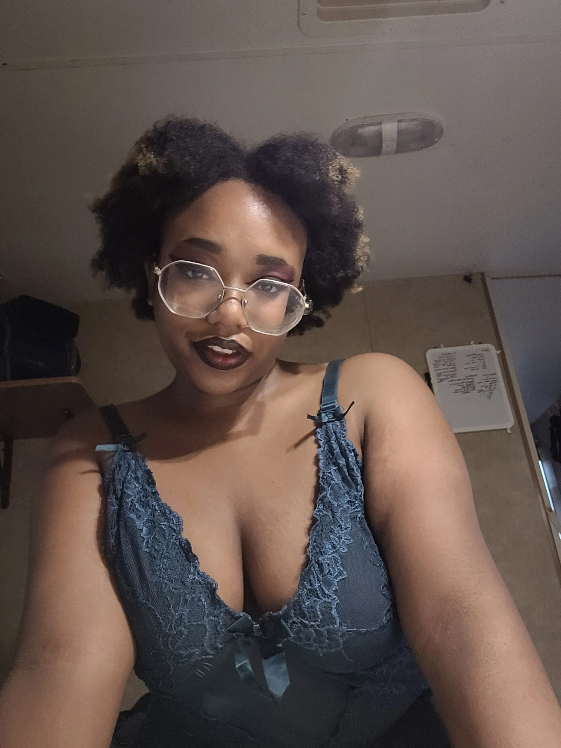 Angie OnlyFans header