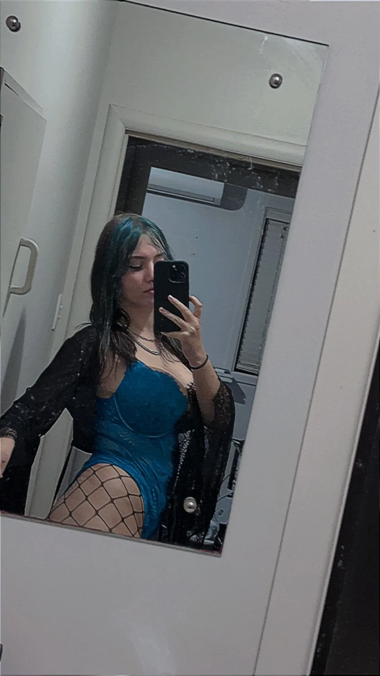 Bella OnlyFans header