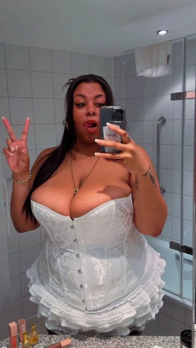 💦🍉•BustyReign•🍉💦