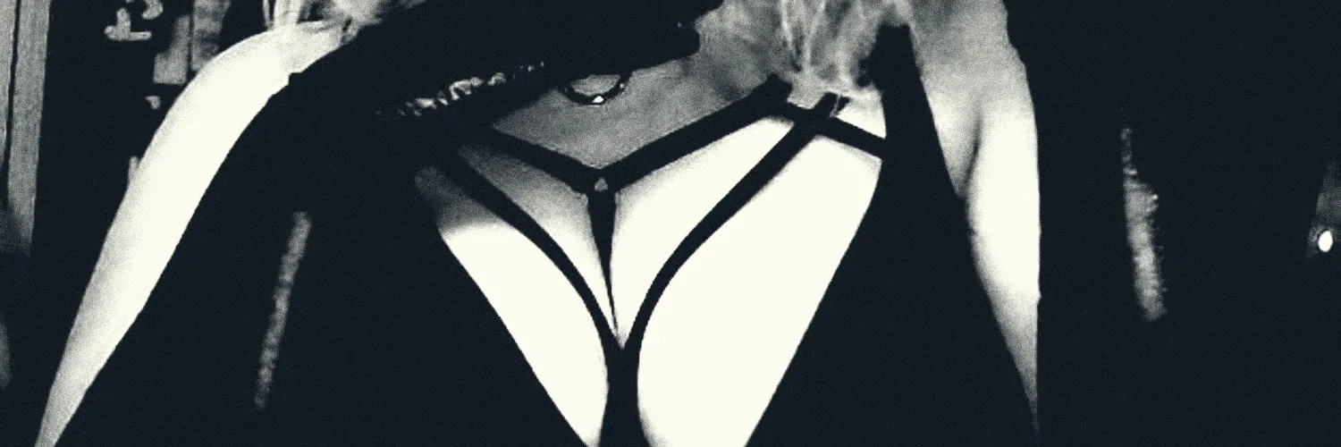 beatrix 🐰 OnlyFans header