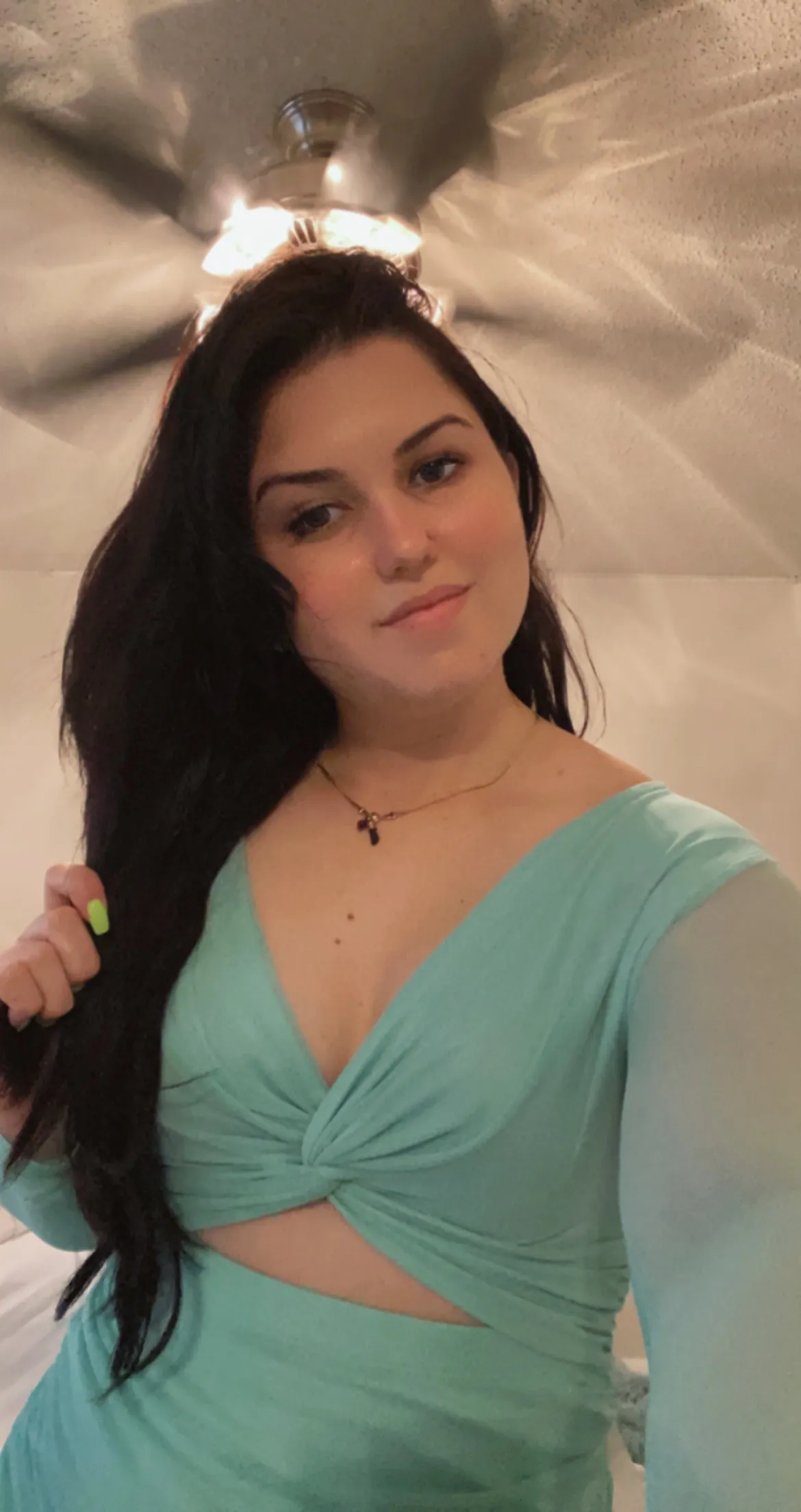 Leah Bell OnlyFans header