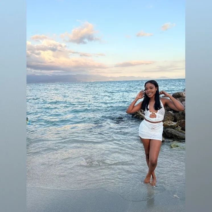 Buttloveez OnlyFans header