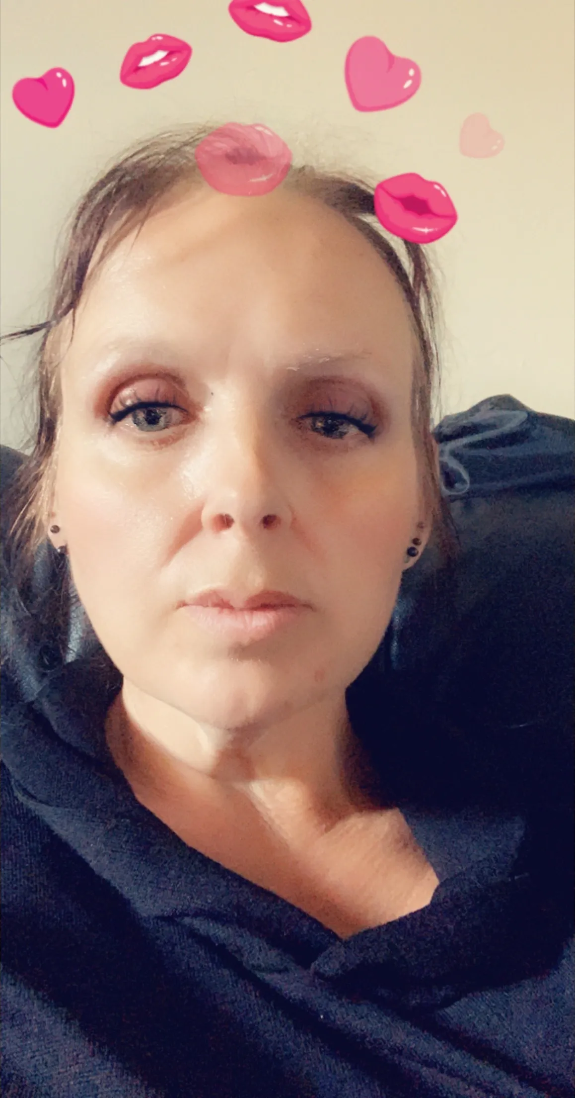 Buxom blonde OnlyFans header