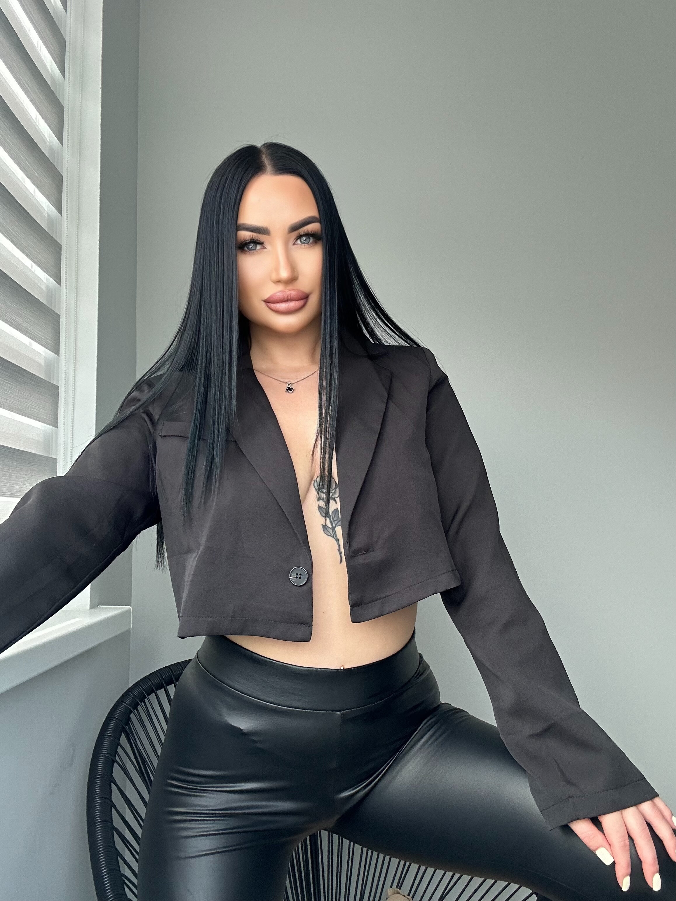 CrissBrunetteFree OnlyFans