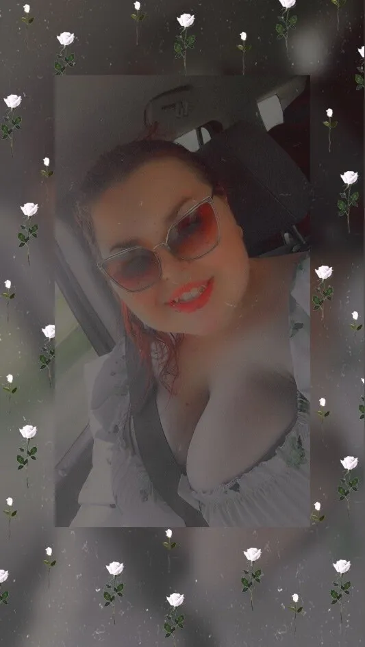CurvyFarmWife 🍯🌾 OnlyFans header