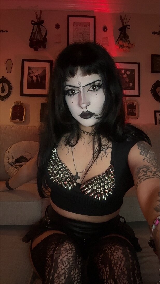 𝓜𝓪𝓻𝔂 ⋆.˚☥🦇 ݁ ɴᴏ ᴘᴘᴠ ˖ִ ࣪