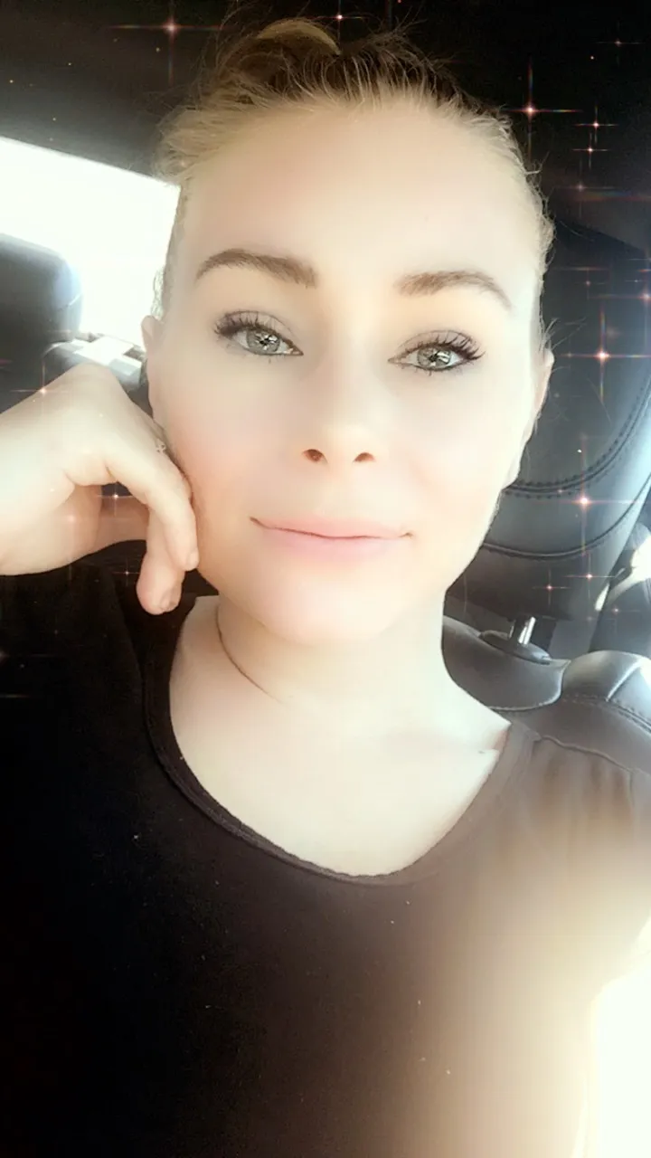 Deanna OnlyFans header