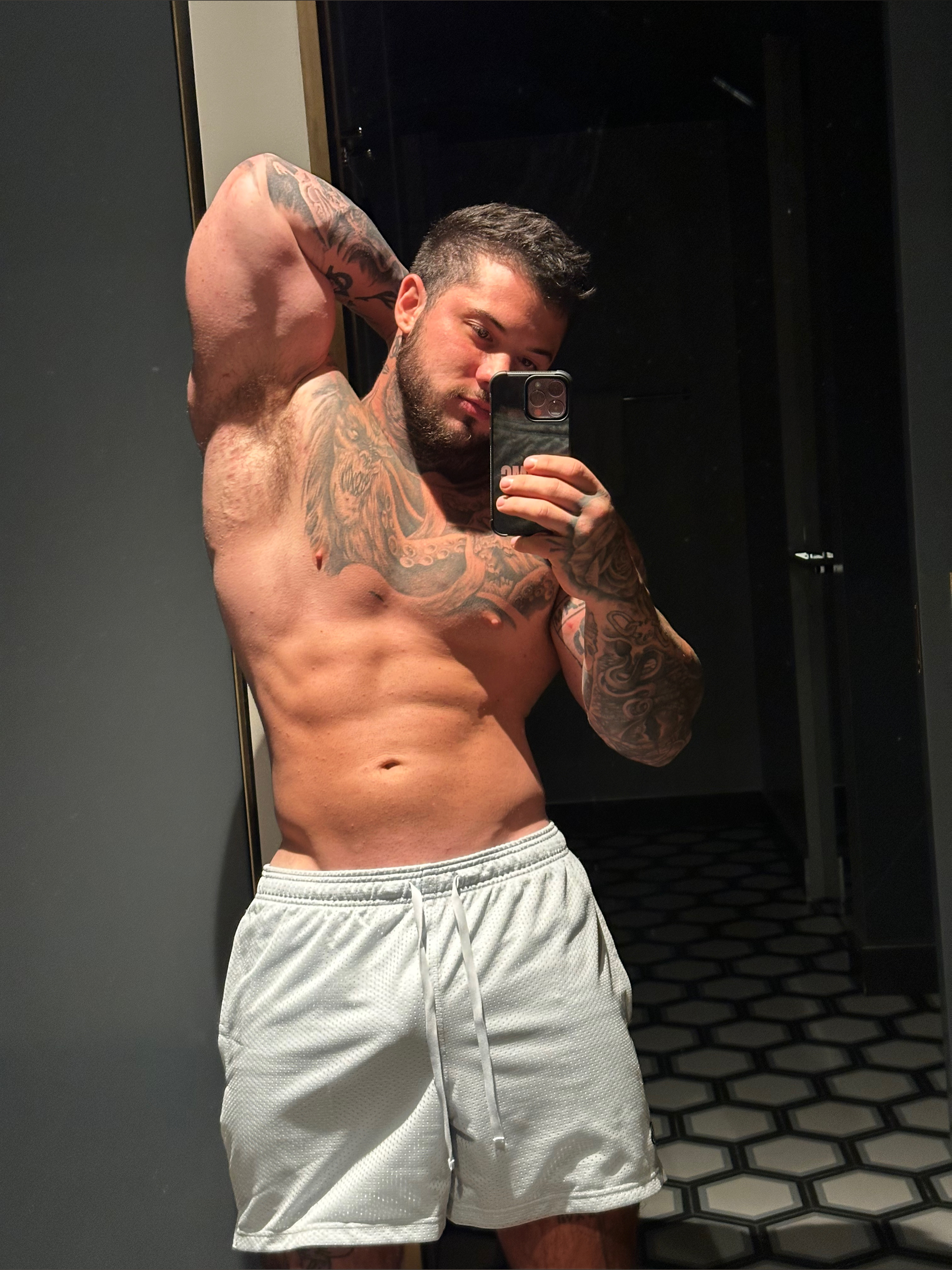 DEEK AESTHETIC OnlyFans header