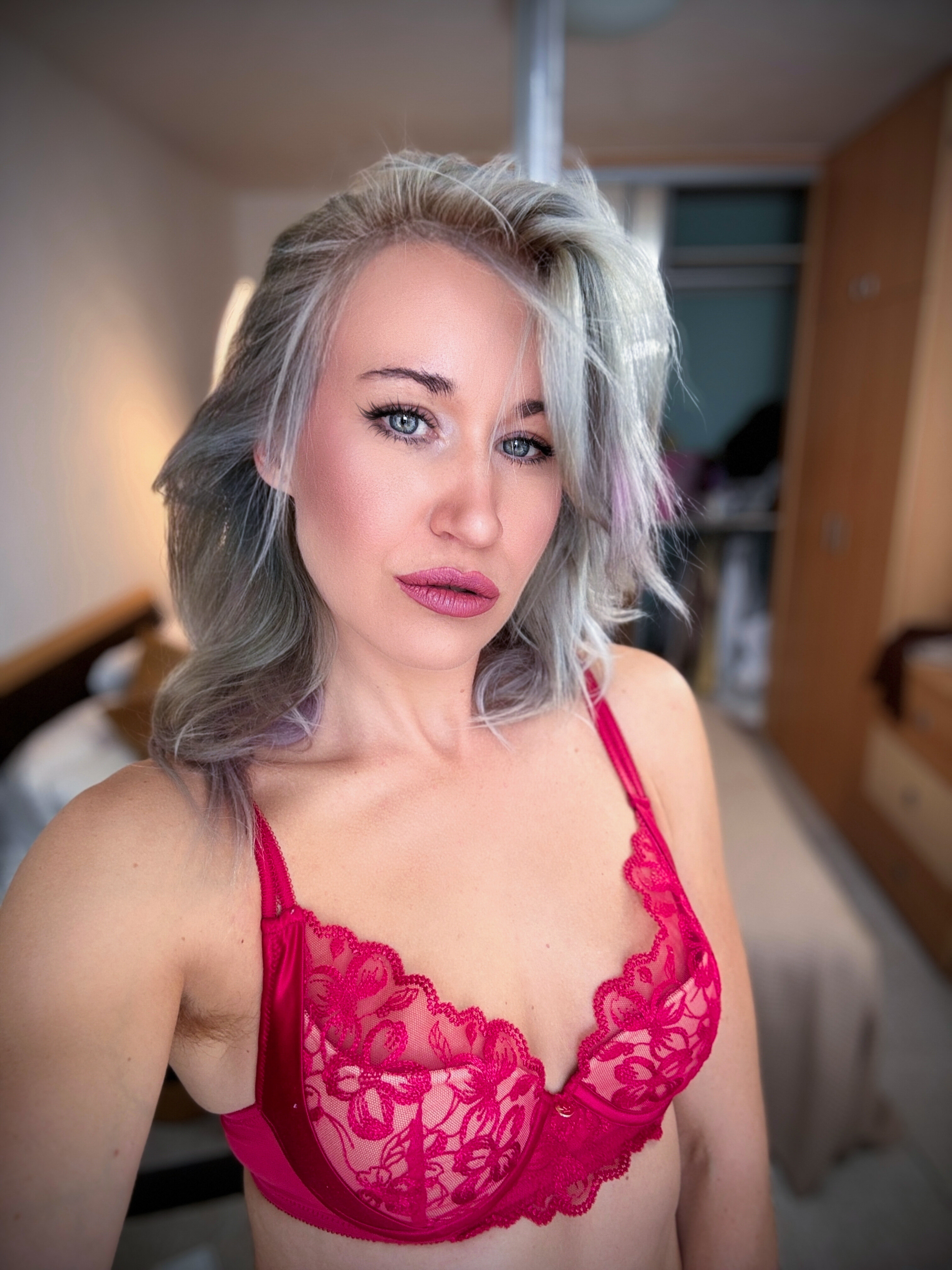 Dina Light 😈 Kinky and Hairy OnlyFans