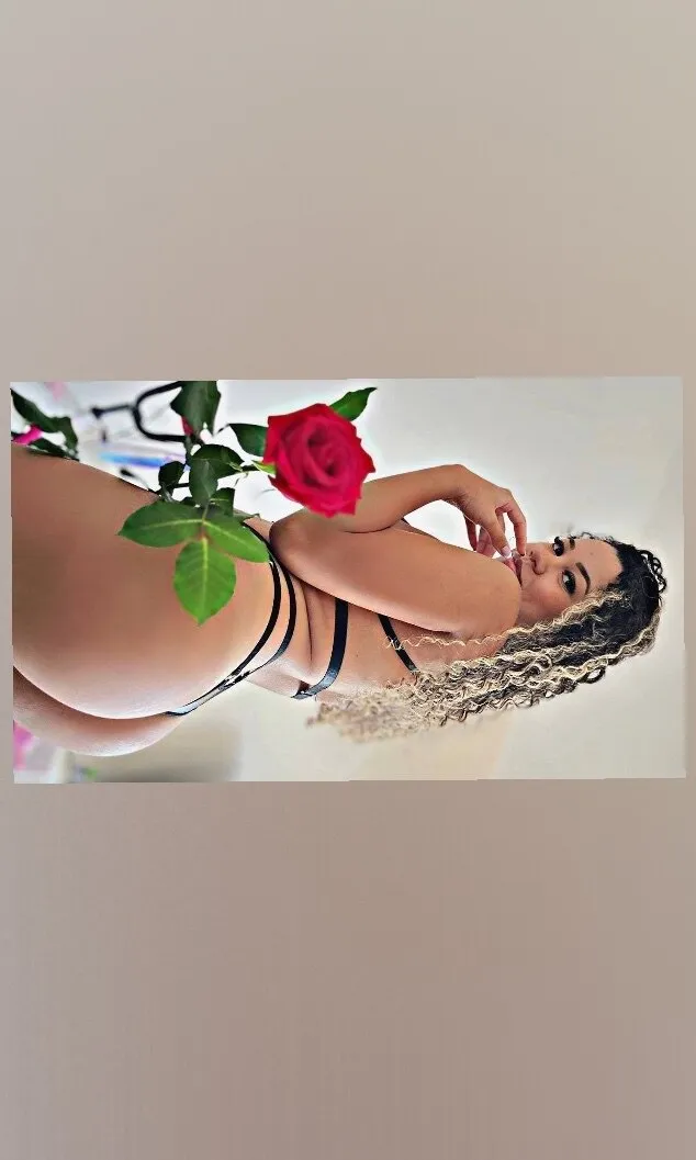 GODDESS LUCIA ⚜️ SOFT DOM ⛓️‍💥 OnlyFans header