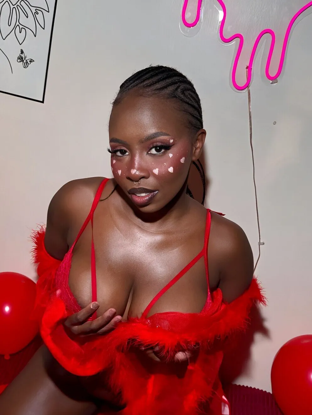 𝑨𝒊𝒔𝒉𝒂  𝑱𝒐𝒏𝒆𝒔