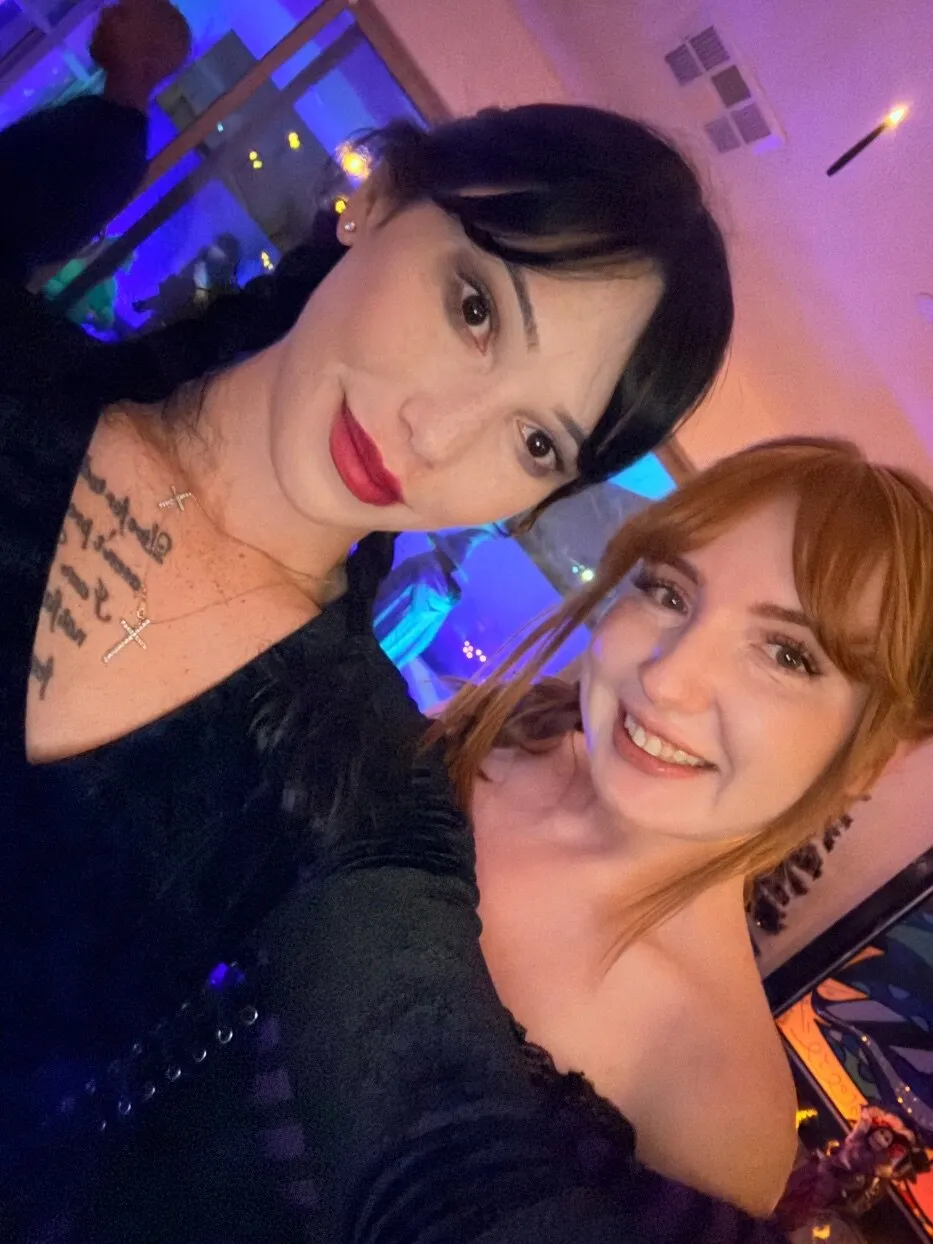 Trans Eevee &amp; Ginger STREAM page