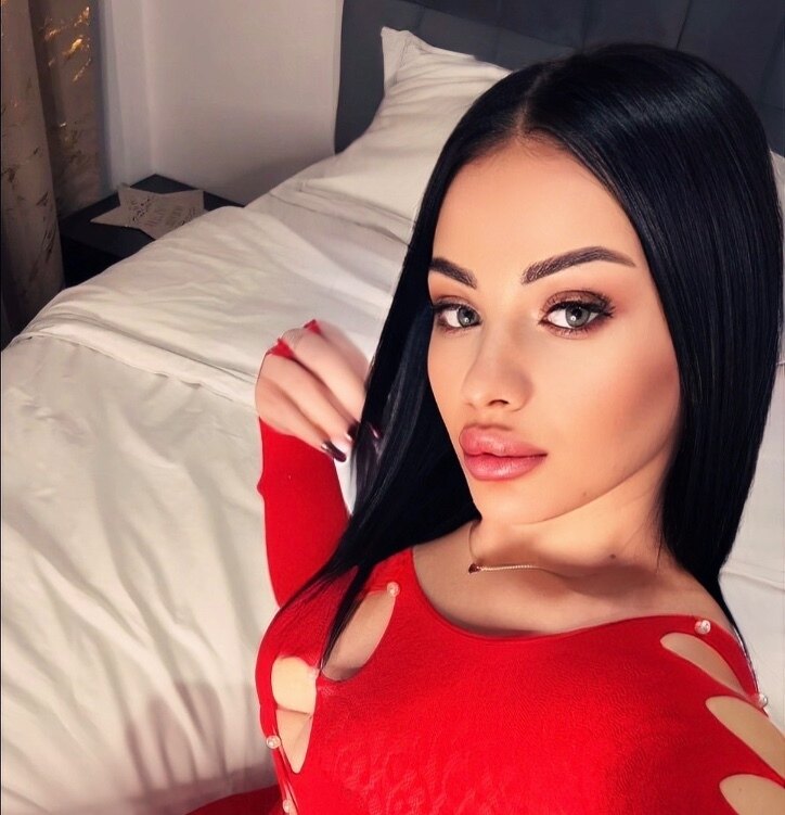 𝓔𝓵𝓮𝓷𝓪 ♡ 𝓓𝓪𝓷𝓲𝓮𝓵𝓪 FREE OnlyFans