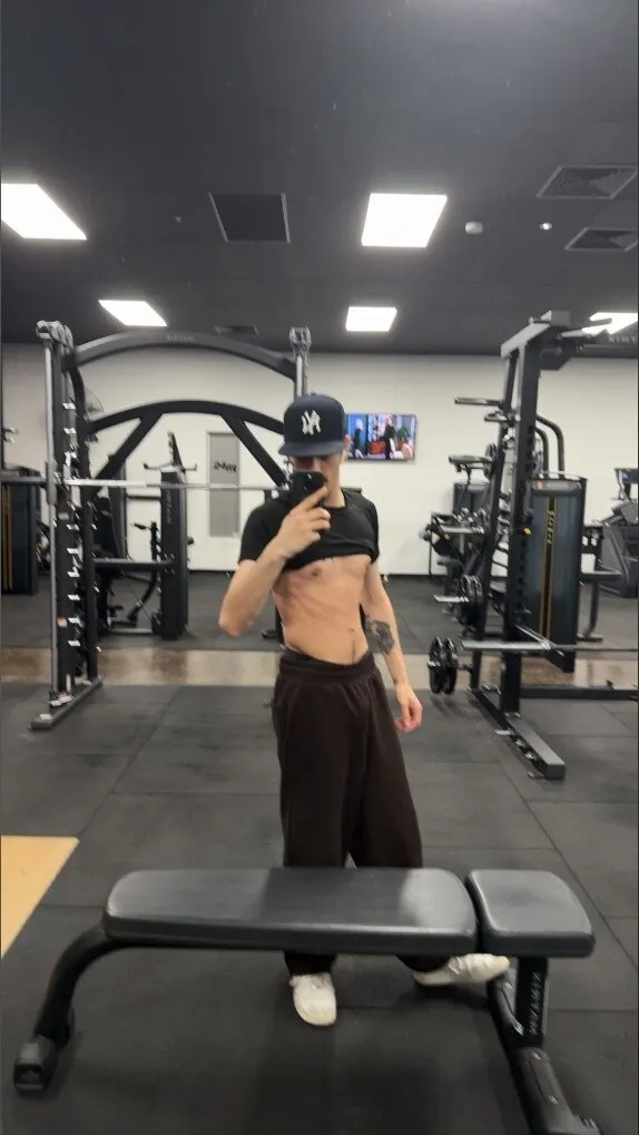 Elli OnlyFans header