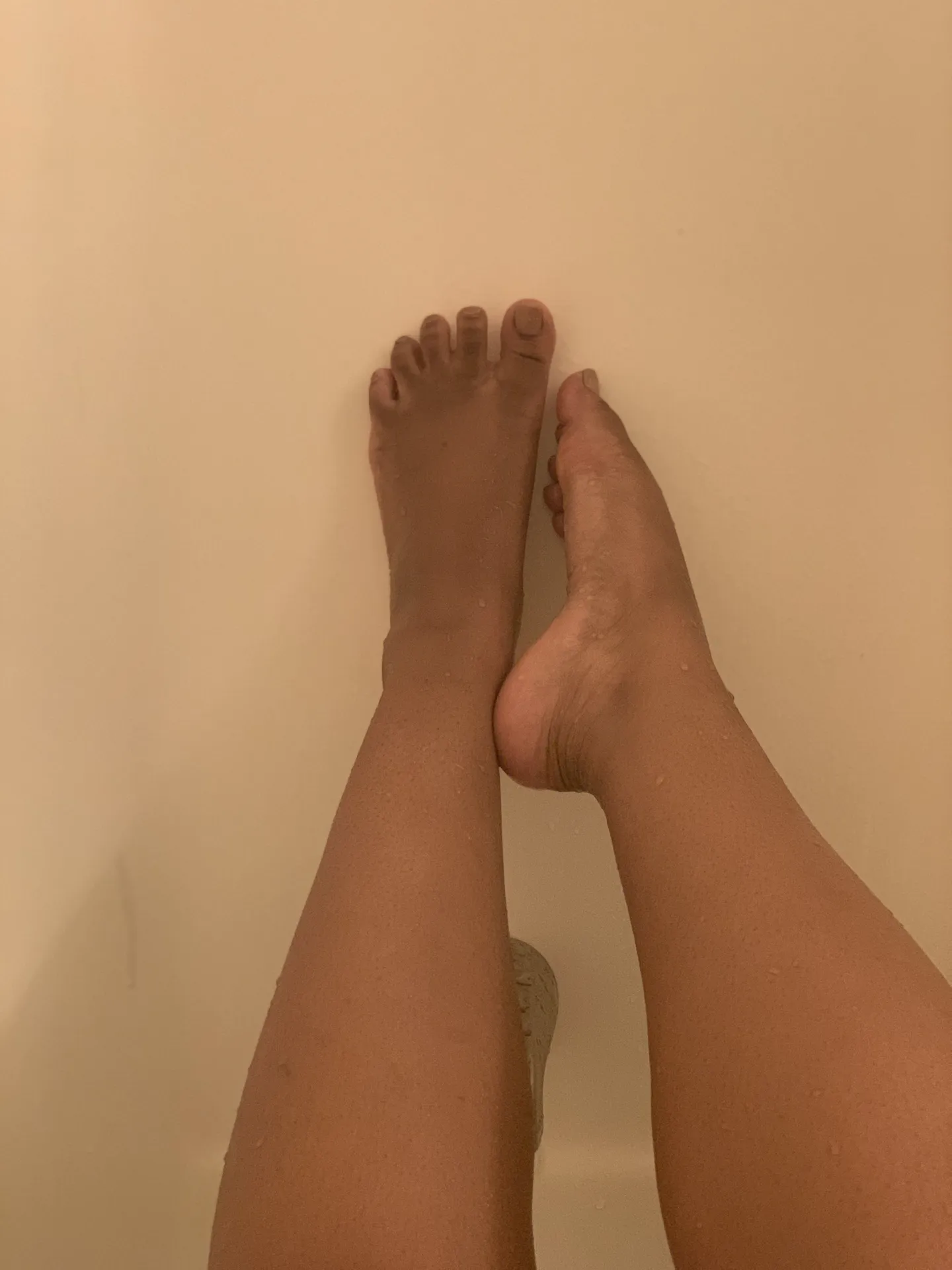 LickMyFeet13