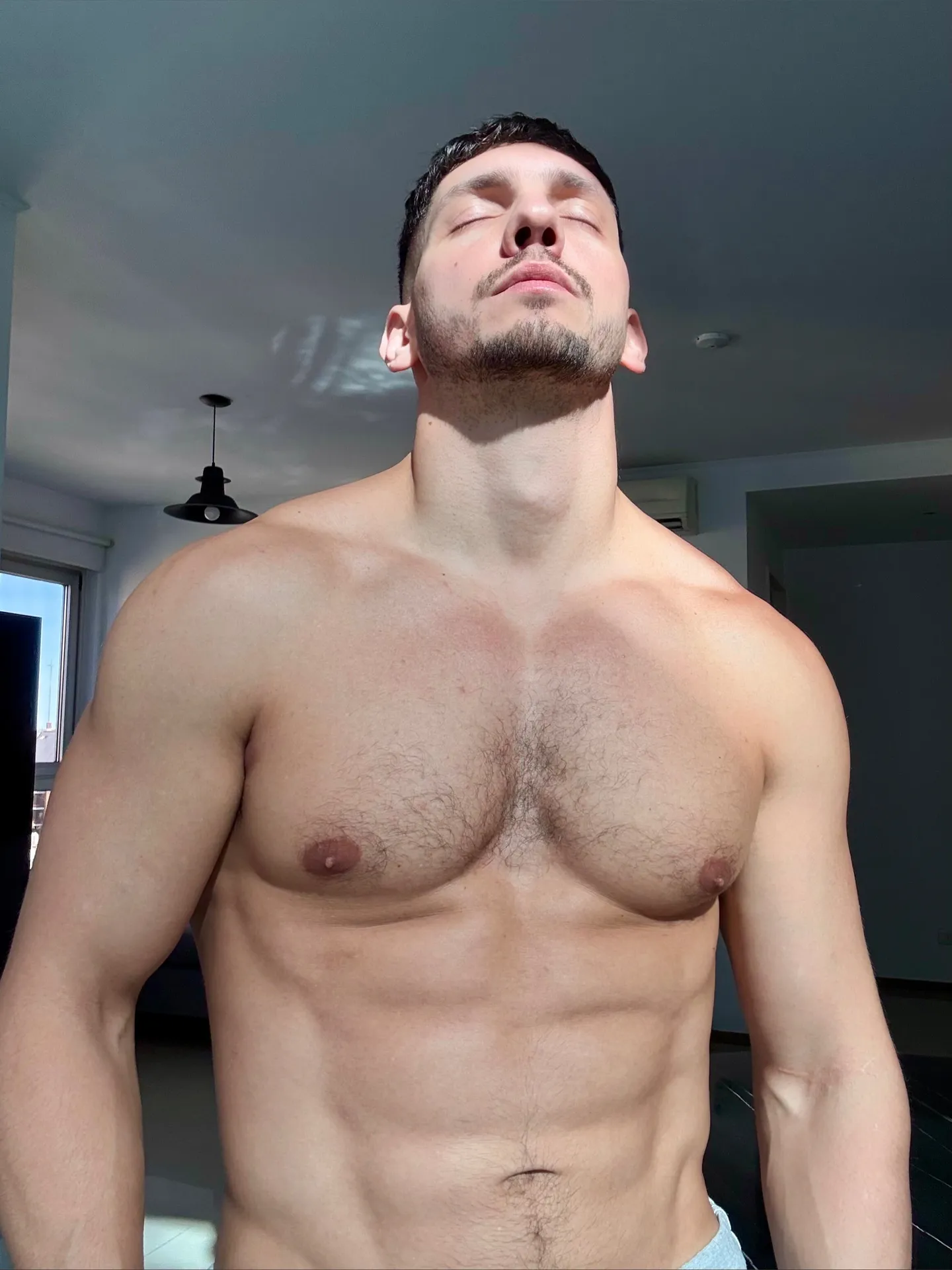 𝐄𝐌𝐈𝐋𝐈𝐀𝐍𝐎 𝐓𝐄𝐑𝐑𝐀