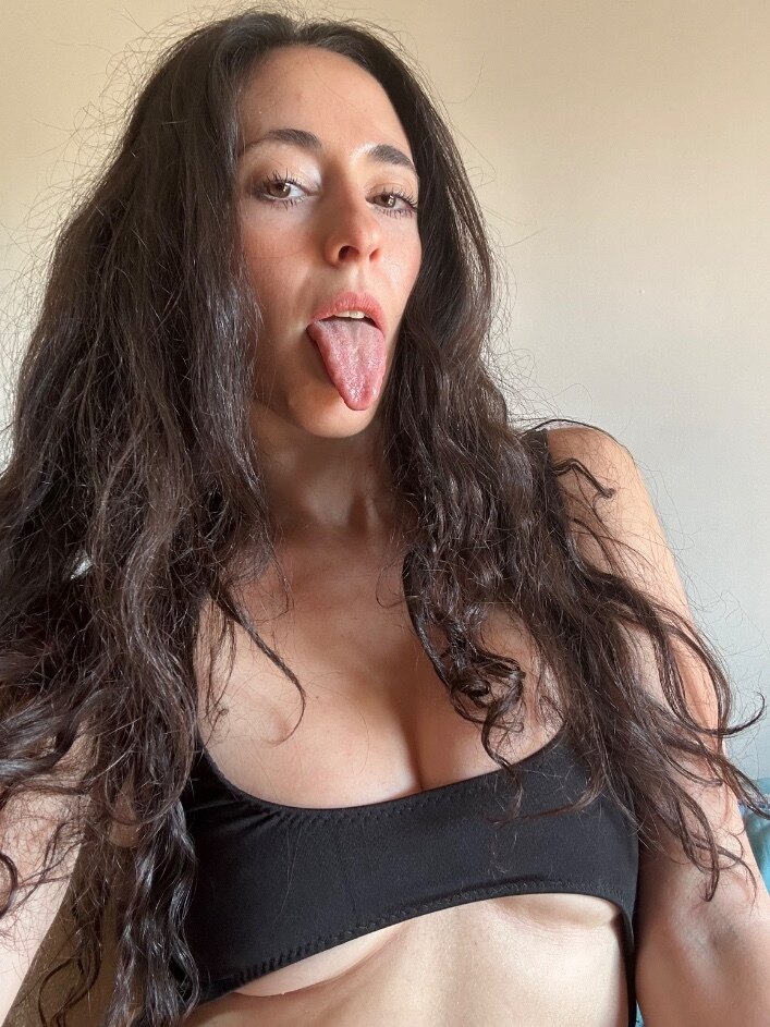 Carlita💋 BDAY GIRL❤️‍🔥 OnlyFans