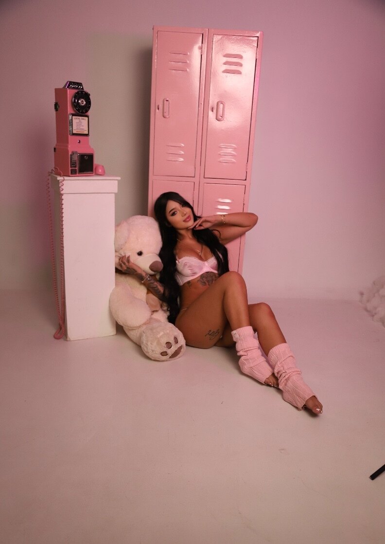 Esmeralda OnlyFans header