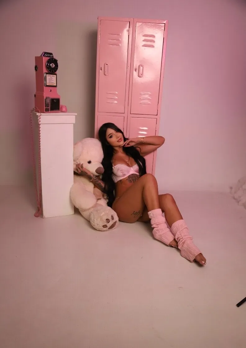 Esmeralda OnlyFans header