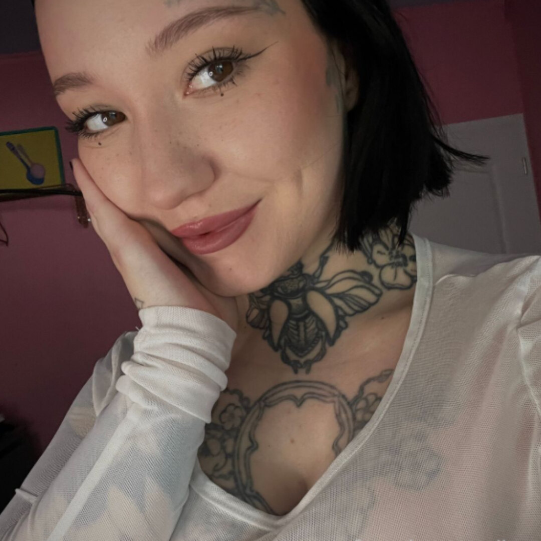 Huge TIIITS 👅👅 OnlyFans