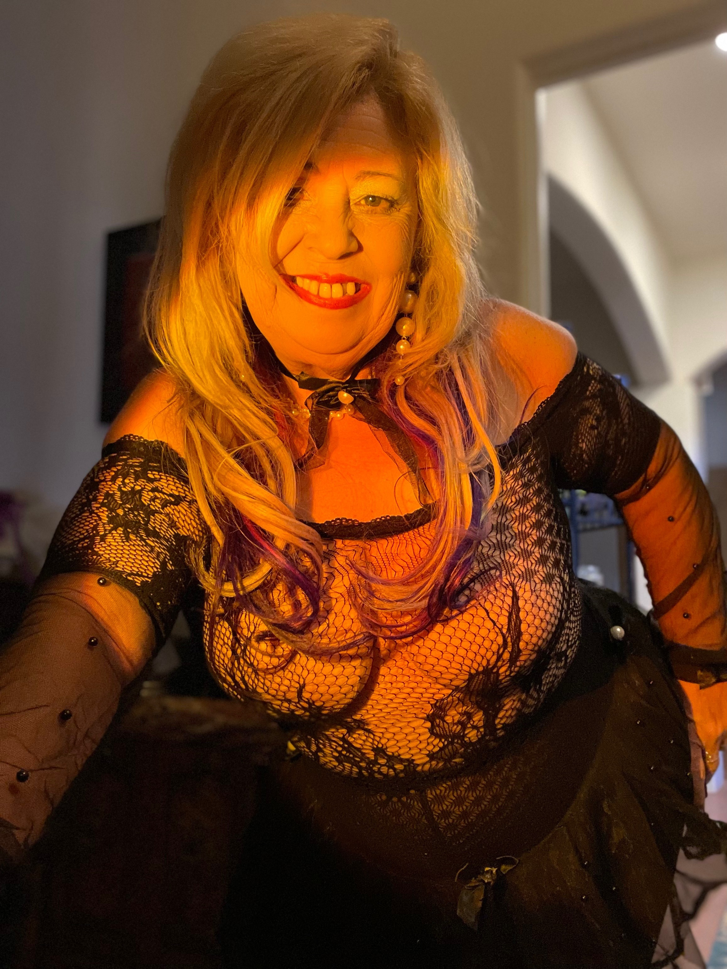 Barefoot Blonde OnlyFans