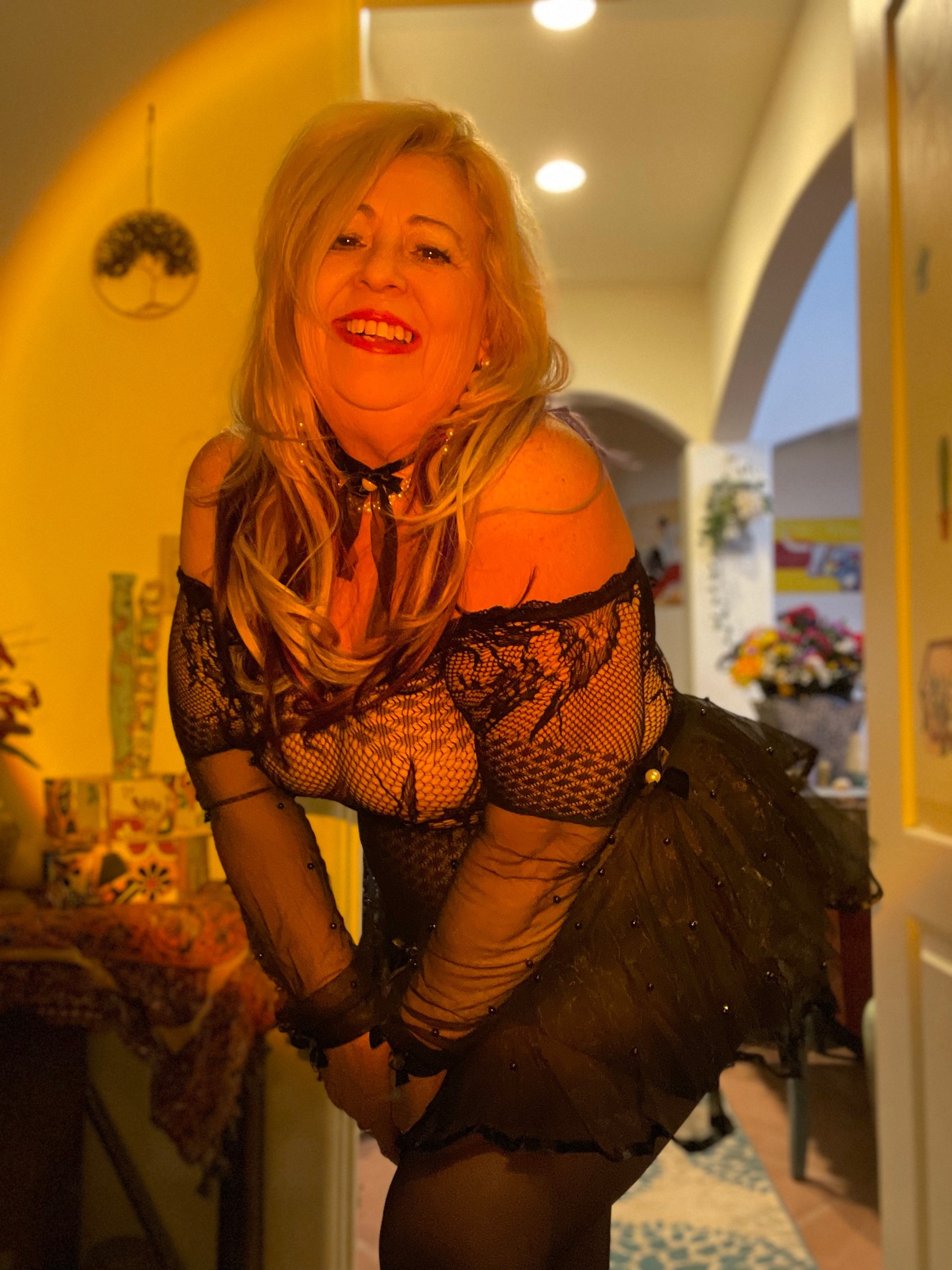 Barefoot Blonde OnlyFans header