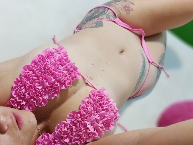 Bebe OnlyFans header