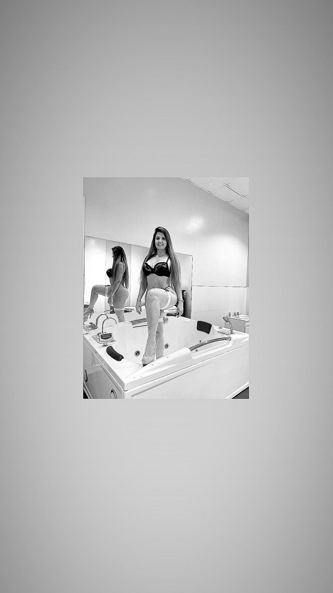 Faby OnlyFans header