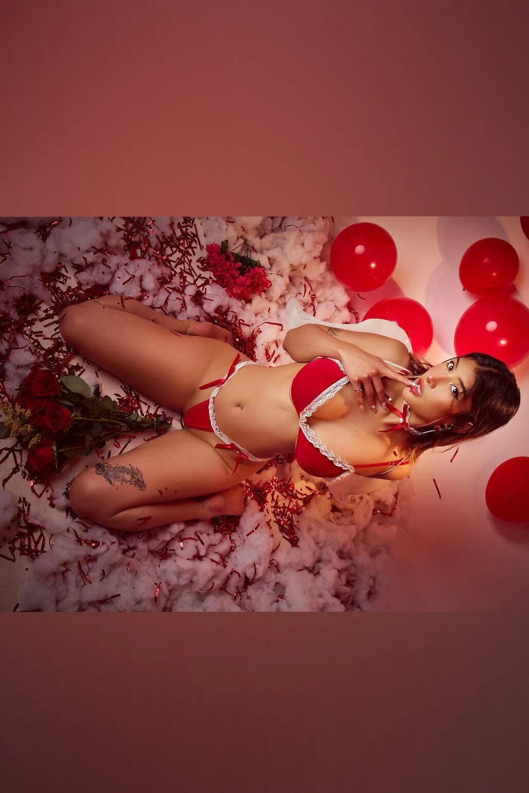 𝑽𝒊𝒐𝒍𝒆𝒕 🌷 | 𝑪𝒐𝒔𝒎𝒊𝒄 𝑭𝒂𝒊𝒓𝒚 OnlyFans header