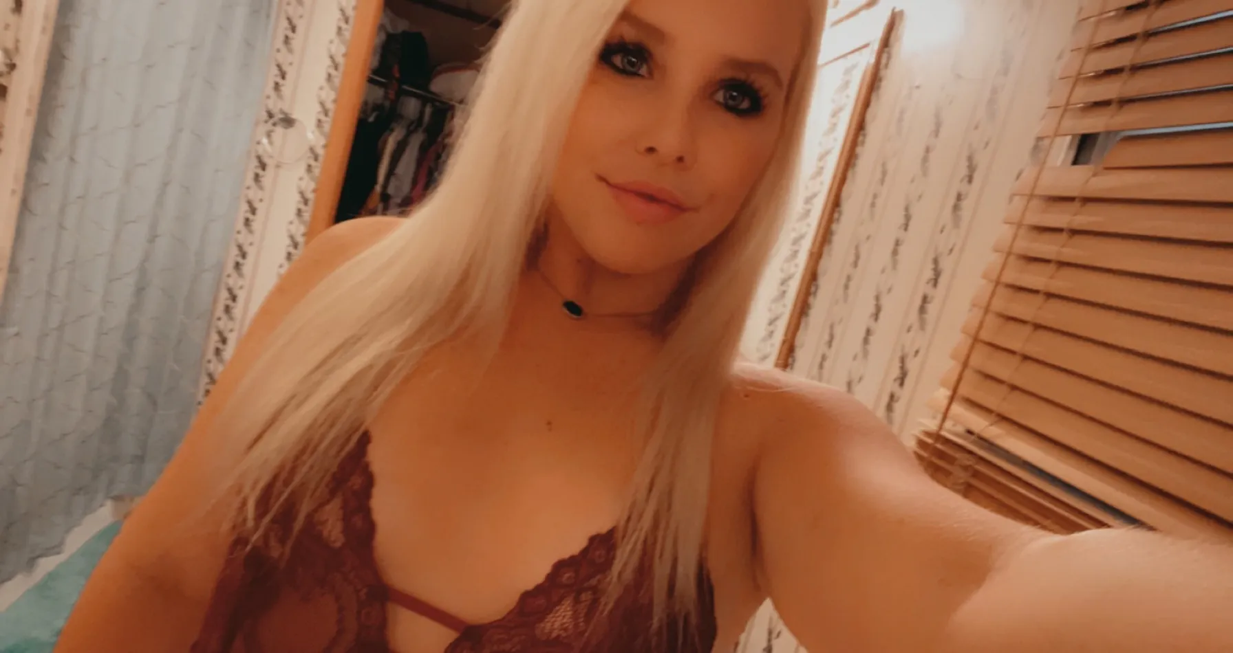 Becky Wit Da Blonde Hair