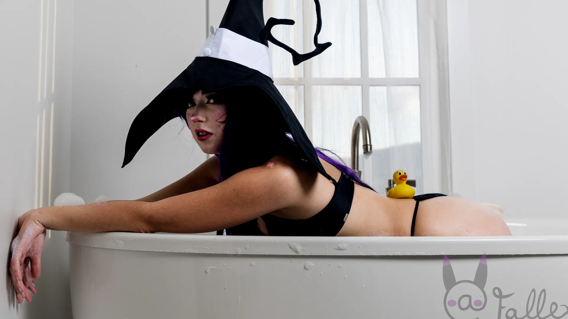 Fallexi OnlyFans header