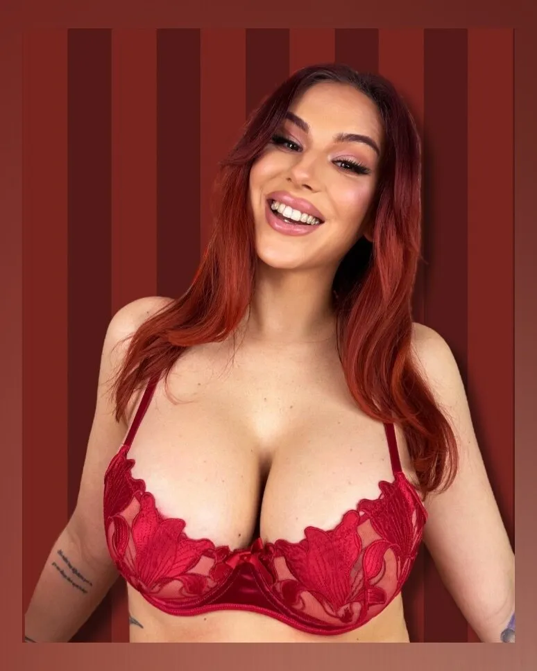 FANNY APPLEPIE • VIP