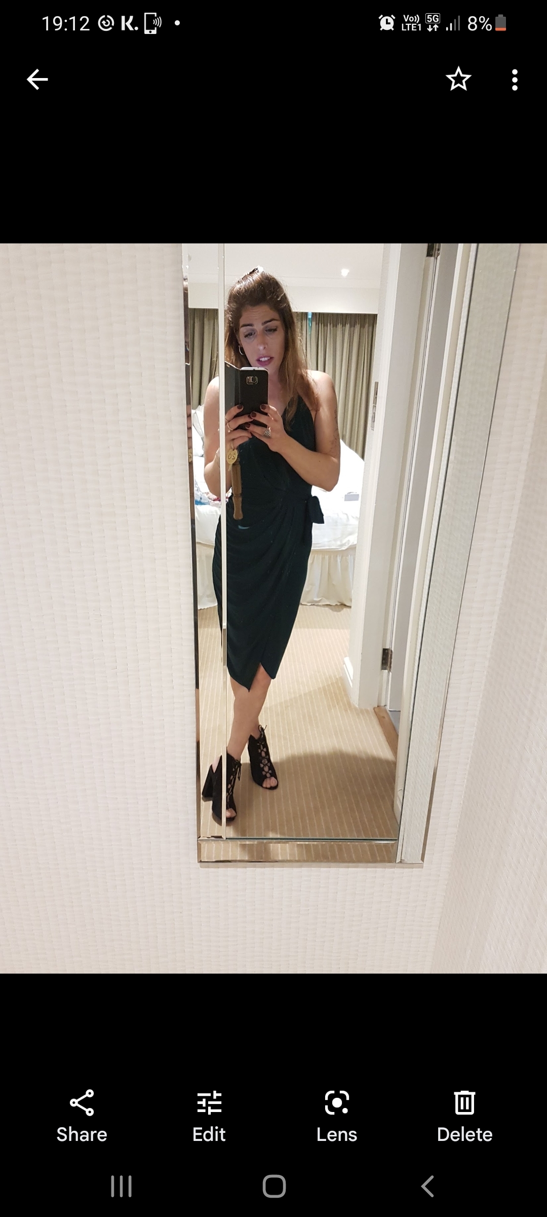 Farah OnlyFans header