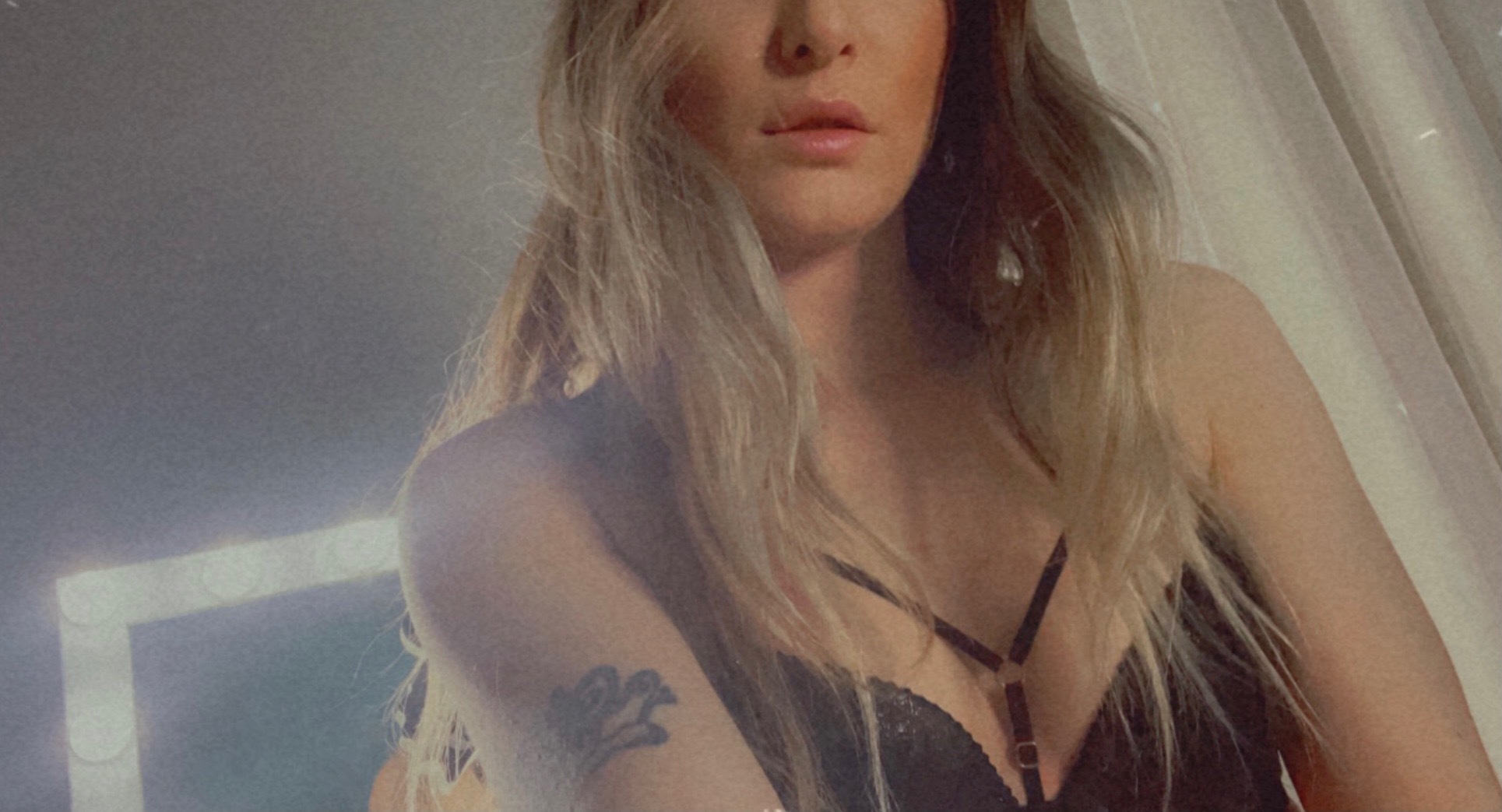 Farrah Banks OnlyFans header