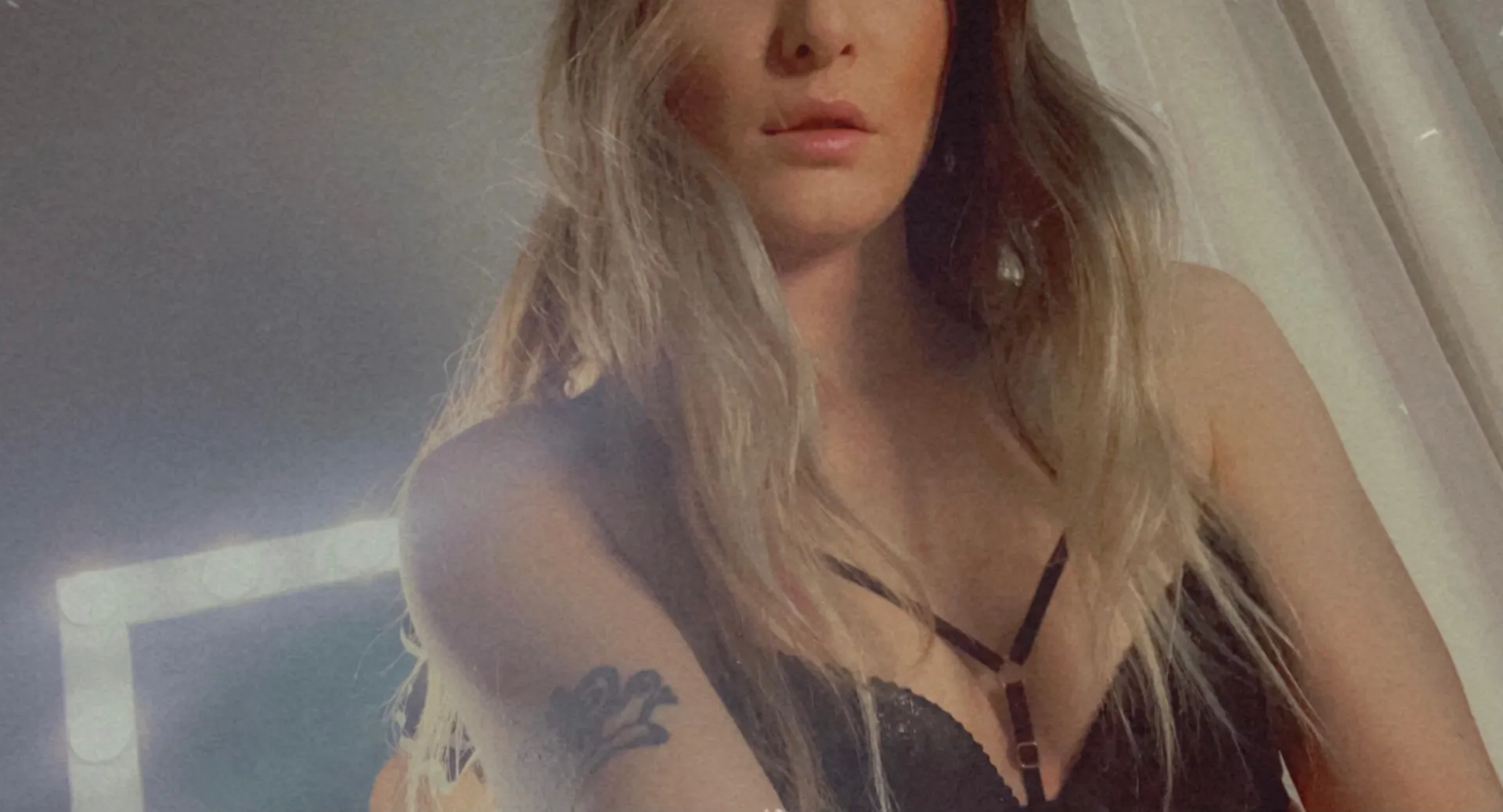 Farrah Banks OnlyFans header